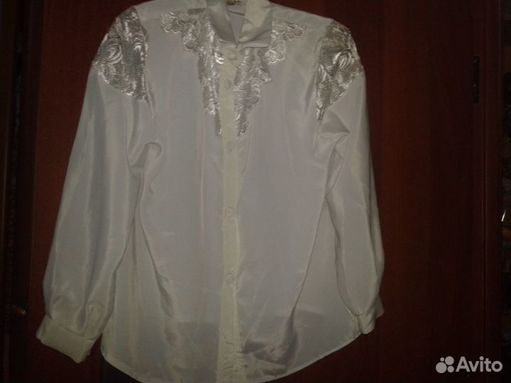 Блузка из натурального шелка для школы