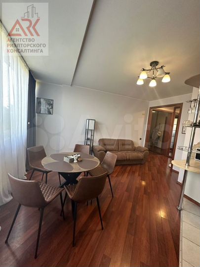 3-к. квартира, 118,2 м², 5/5 эт.