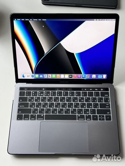 MacBook Pro 13” 2017 Core i5 8GB 256GB TouchBar