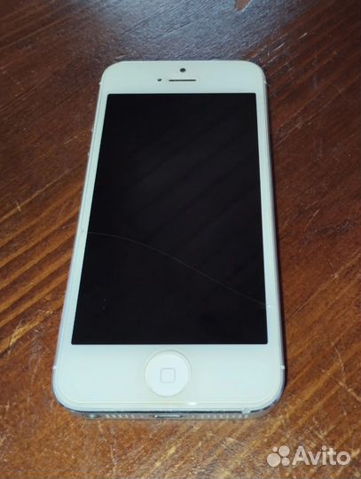 iPhone 5, 16 ГБ