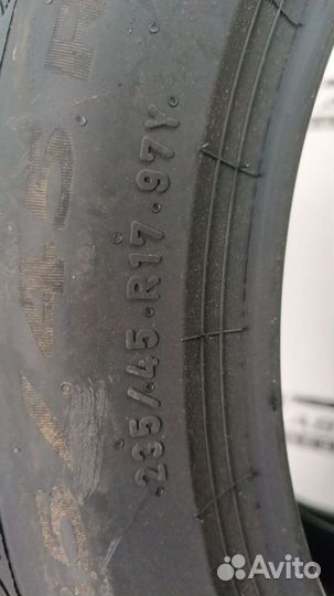 Pirelli Powergy 235/45 R17 97Y