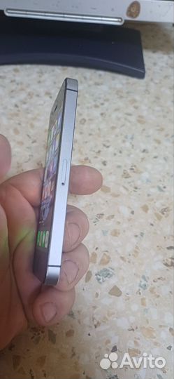 iPhone 5S, 16 ГБ