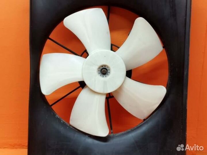 Вентилятор основного радиатора левый Honda