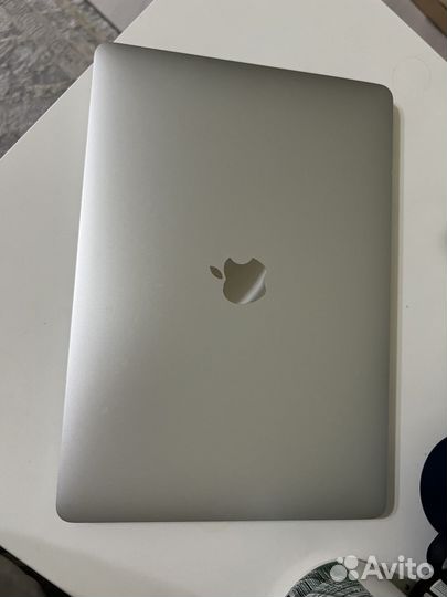 Macbook air m1 2020 года