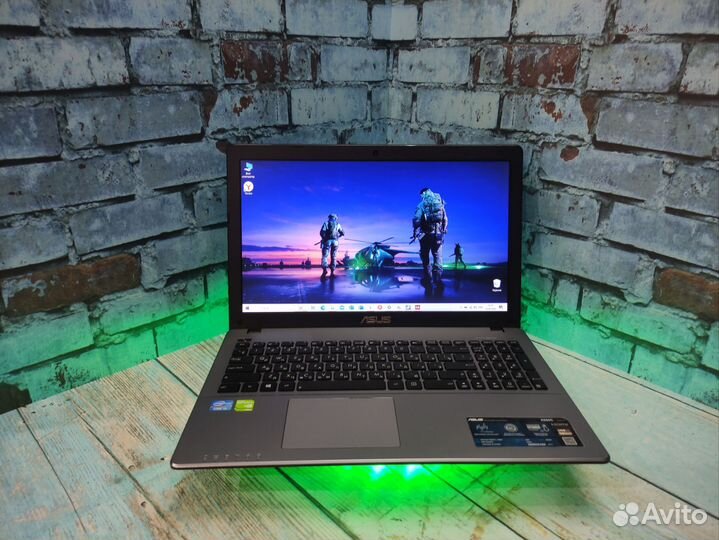 Шустрый ноутбук asus Core i3/GT720M/8gb/ssd