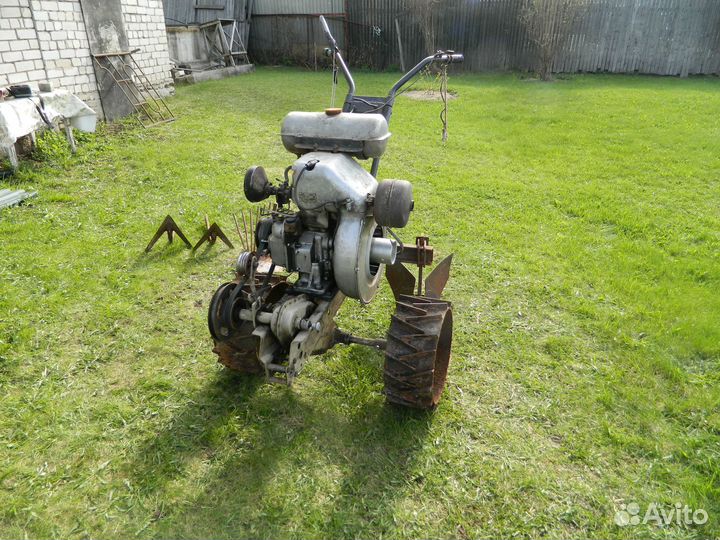 Продам мотоблок урал