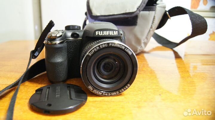 Компактный фотоаппарат