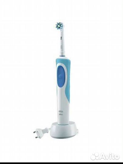 Электронная зубная щетка Oral B