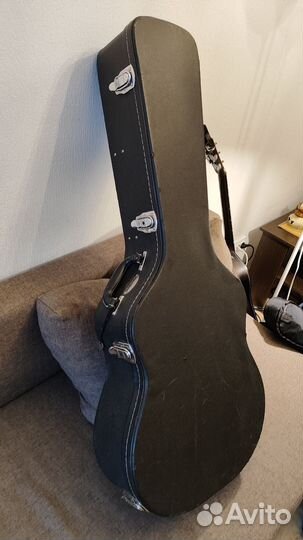 Жёсткий кейс для акустической гитары, чёрный, б/у