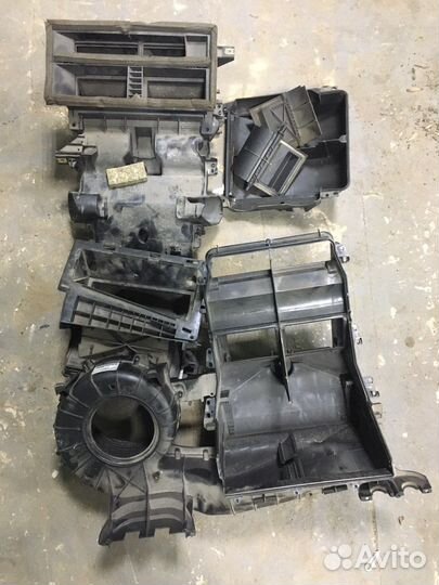 Корпус отопителя Рено Лагуна Renault Laguna 2