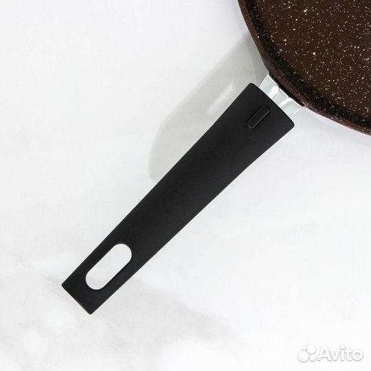 Сковорода блинная, d24 см, пластиковая ручка, анти