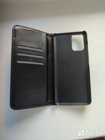 Чехлы на телефоны