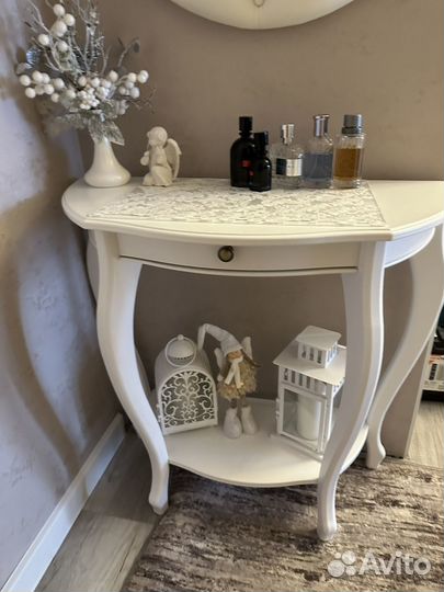 Консоль, тумбочка