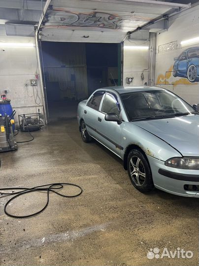 Mitsubishi Carisma 1.6 МТ, 2003, 280 000 км