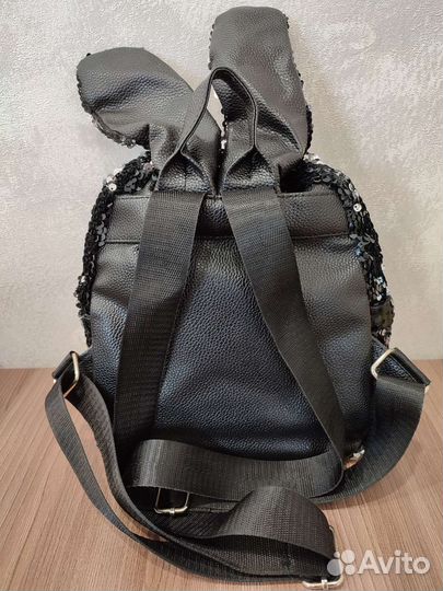 Рюкзак для девочки с игрушками