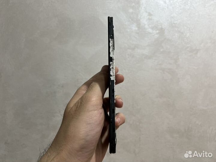 Рамка дисплея Infinix Hot 30i