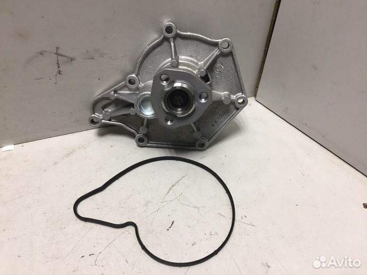 Помпа водяная Audi A4 B8 2007-2015