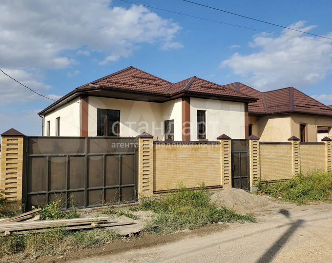 Дом 143,8 м² на участке 4,5 сот.