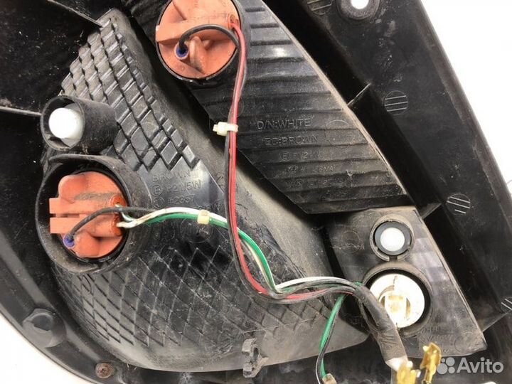 Фонарь задний правый Kia Rio хэтчбек 5 дв. 1.4