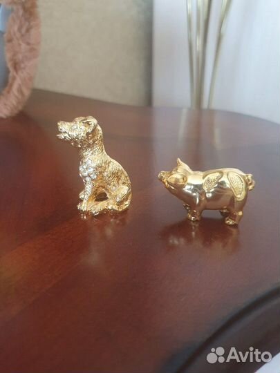 Статуэтки год собаки/год свиньи 2 шт маленькие