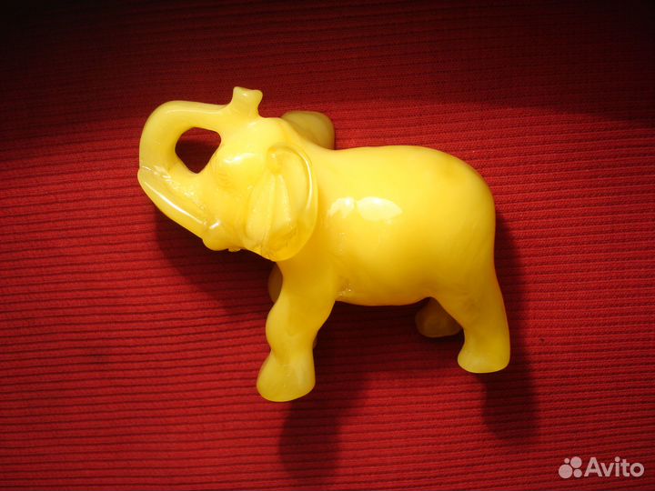 Слоник Слон Молочно-сливочный цвет Янтарь Янтарный