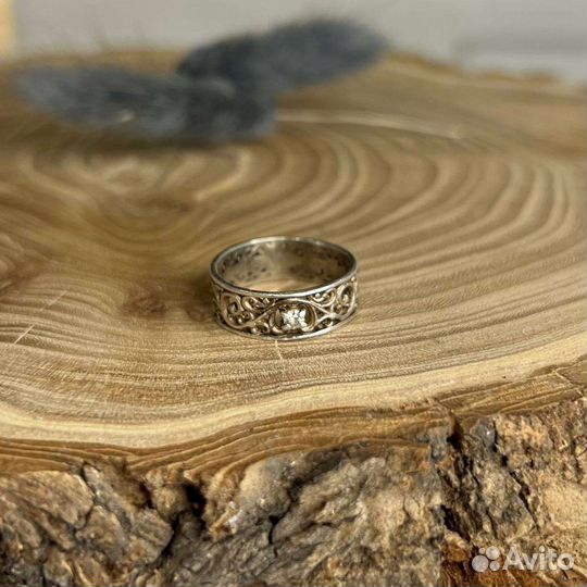 Серебряное кольцо