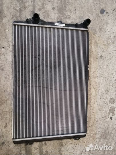 Радиатор охлаждения Пассат Б6 1.8 TSi 1K0121251L