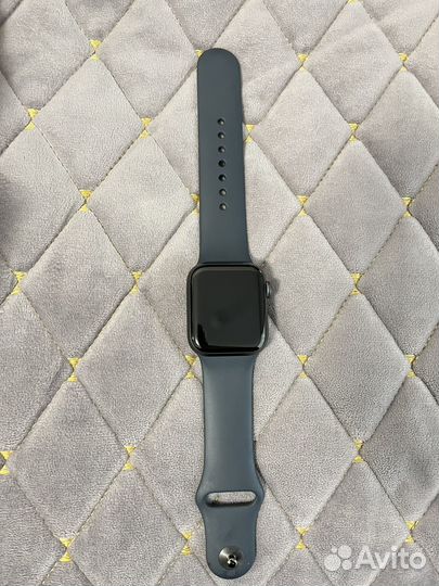 Часы apple watch se 40 mm 2022 бу