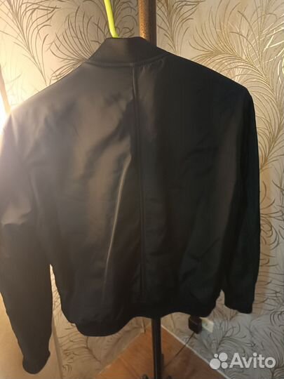 Бомбер женский zara