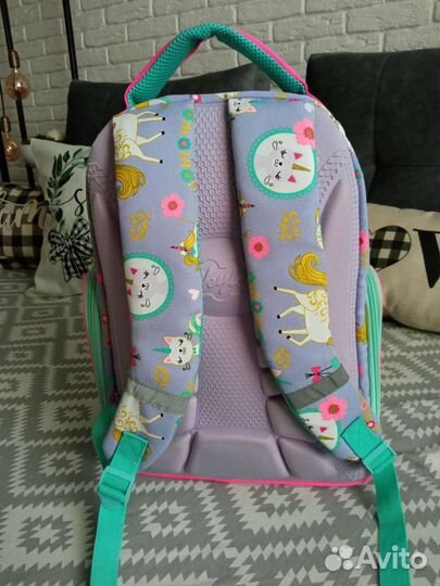 Школьный рюкзак (портфель, ранец)