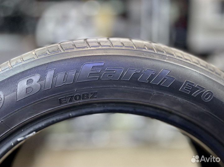 Yokohama BluEarth E70BZ 215/55 R17 94V