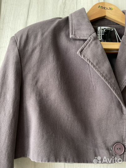 Серый укороченный жакет look online