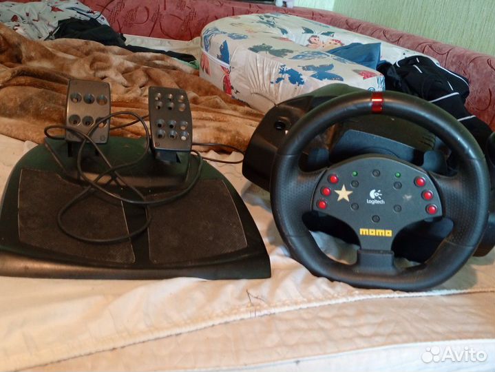 Игровой руль logitech momo racing