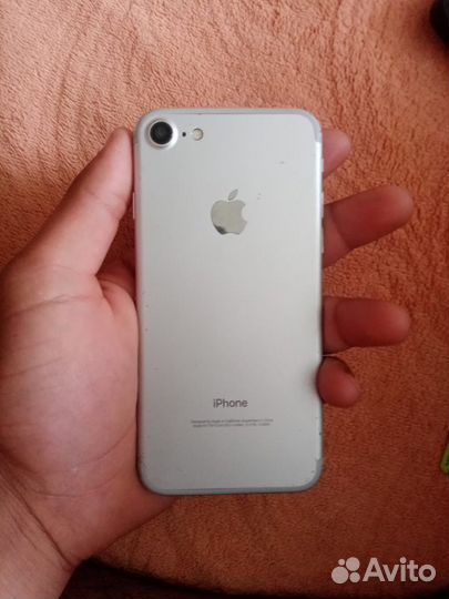 Телефон iPhone 7 128gb