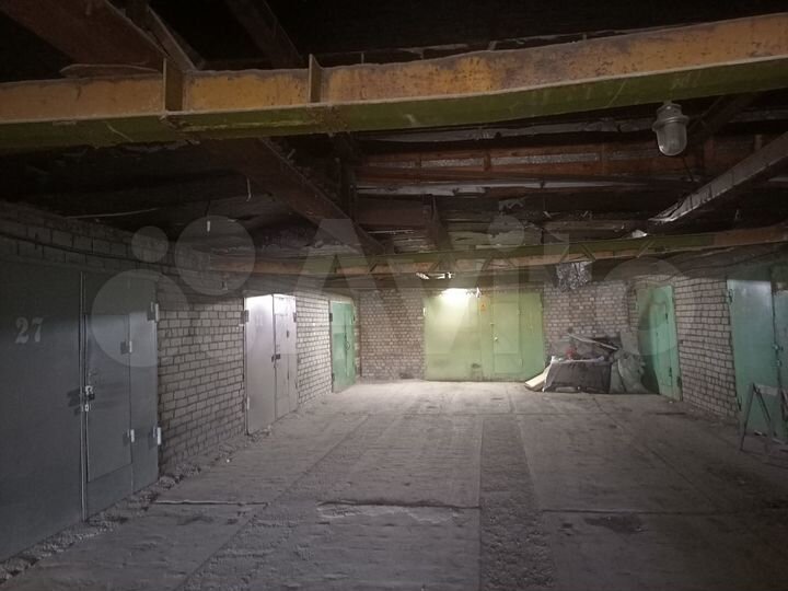Гараж, > 30 м²