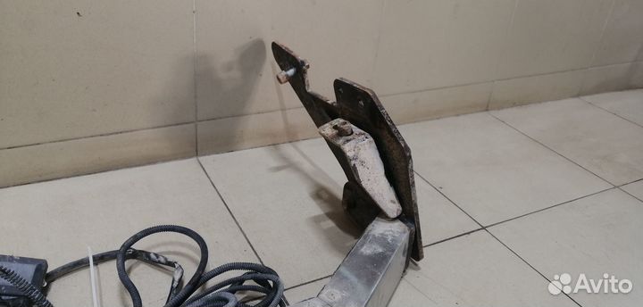 Сцепное устройство (Фаркоп) Hi Lux 2015