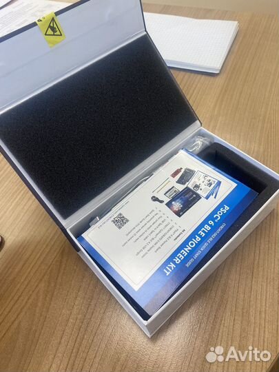 Cypress PSoC 6 BLE pioneer KIT