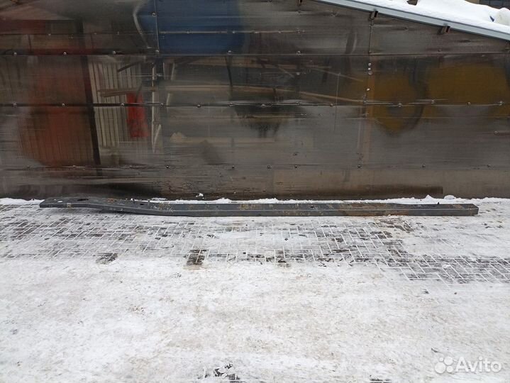 Лонжерон правый Volvo FH