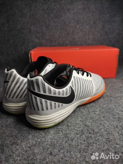 Футзалки Nike