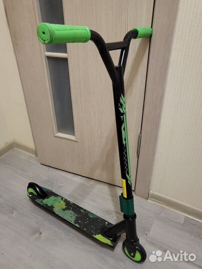 Трюковой самокат