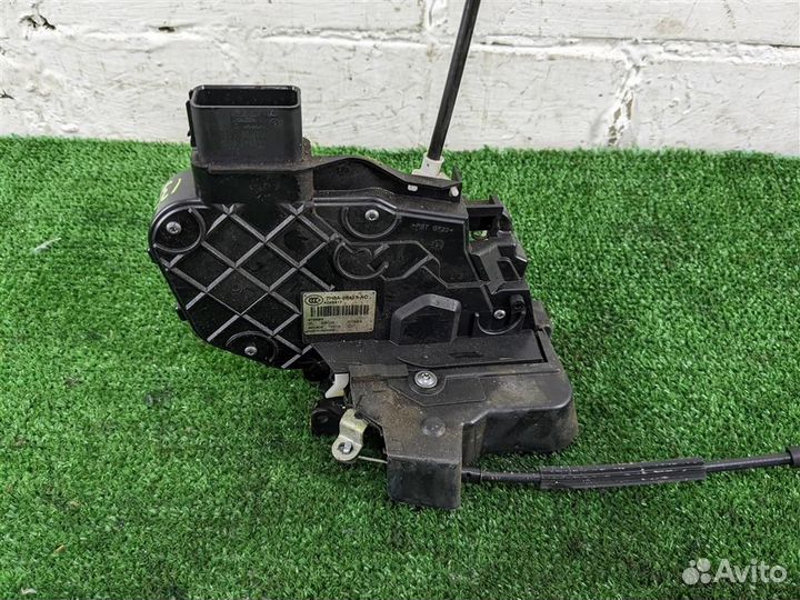 Замок двери задней левой Land Rover Freelander 2