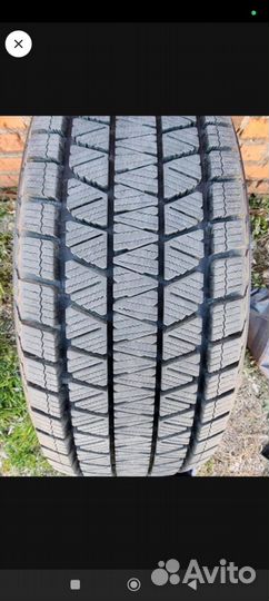 Bridgestone Blizzak DM-V3 235/65 R17 108S