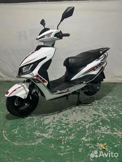 Скутер бензиновый NEW М8 150