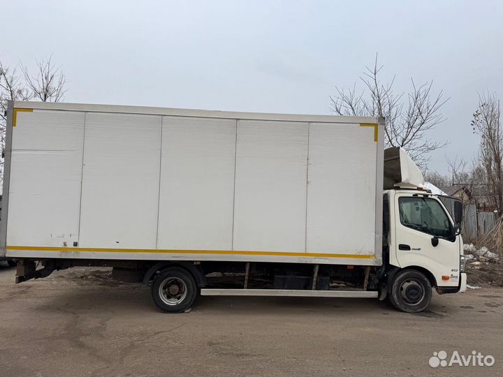 Изотермический фургон 33 м³ Hino 300 (Dutro), 2021