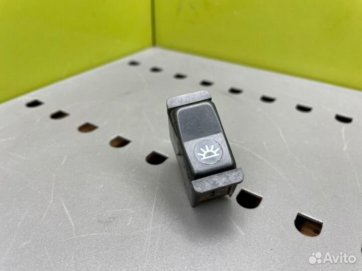 Кнопка света Mercedes W126 M116 3.8 1990