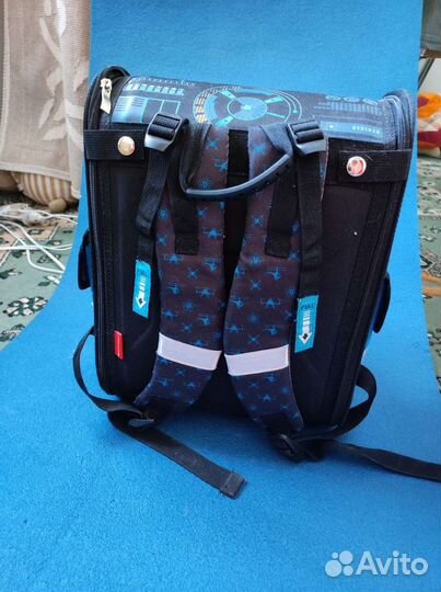 Ранец школьный новый
