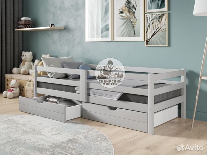 Кровать детская настоящий массив