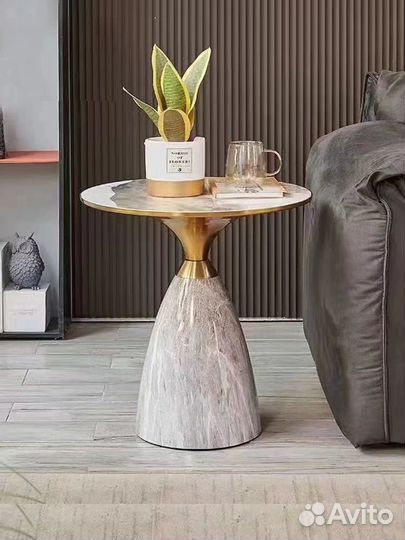 Журнальный столик