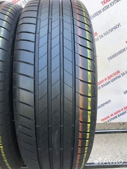 Bridgestone Turanza T005 215/60 R17