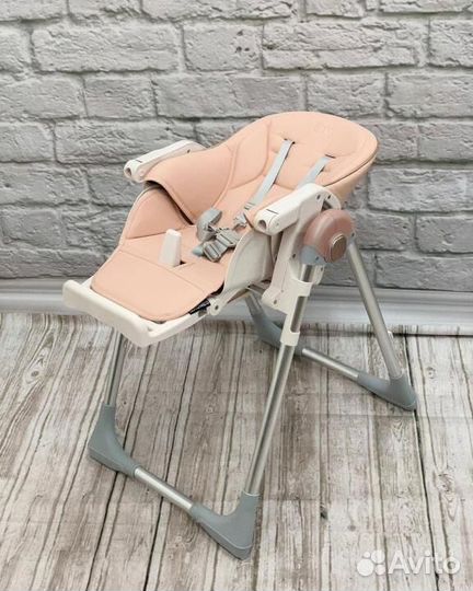 Стульчик для кормления новый